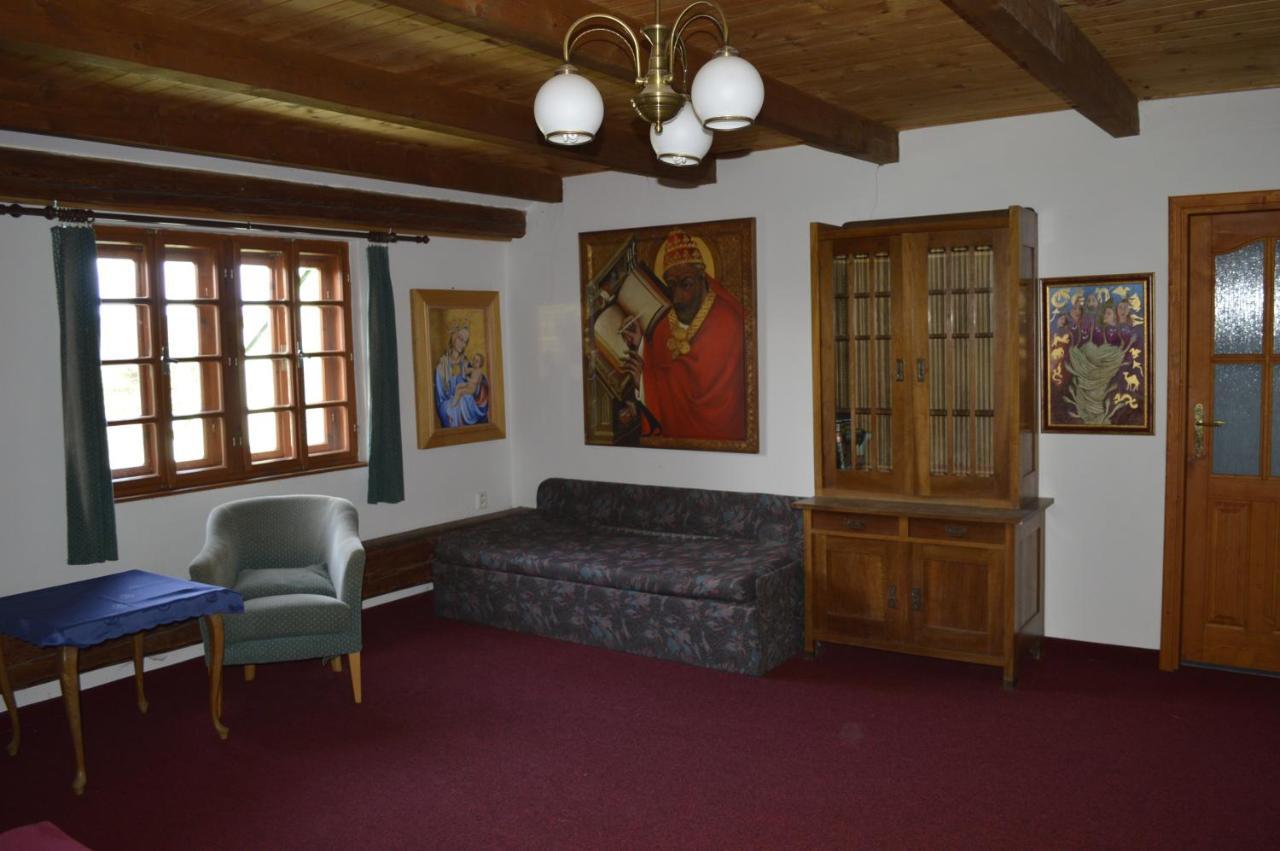 Penzion Medvedi Paseka Nová Bystřice Exterior foto