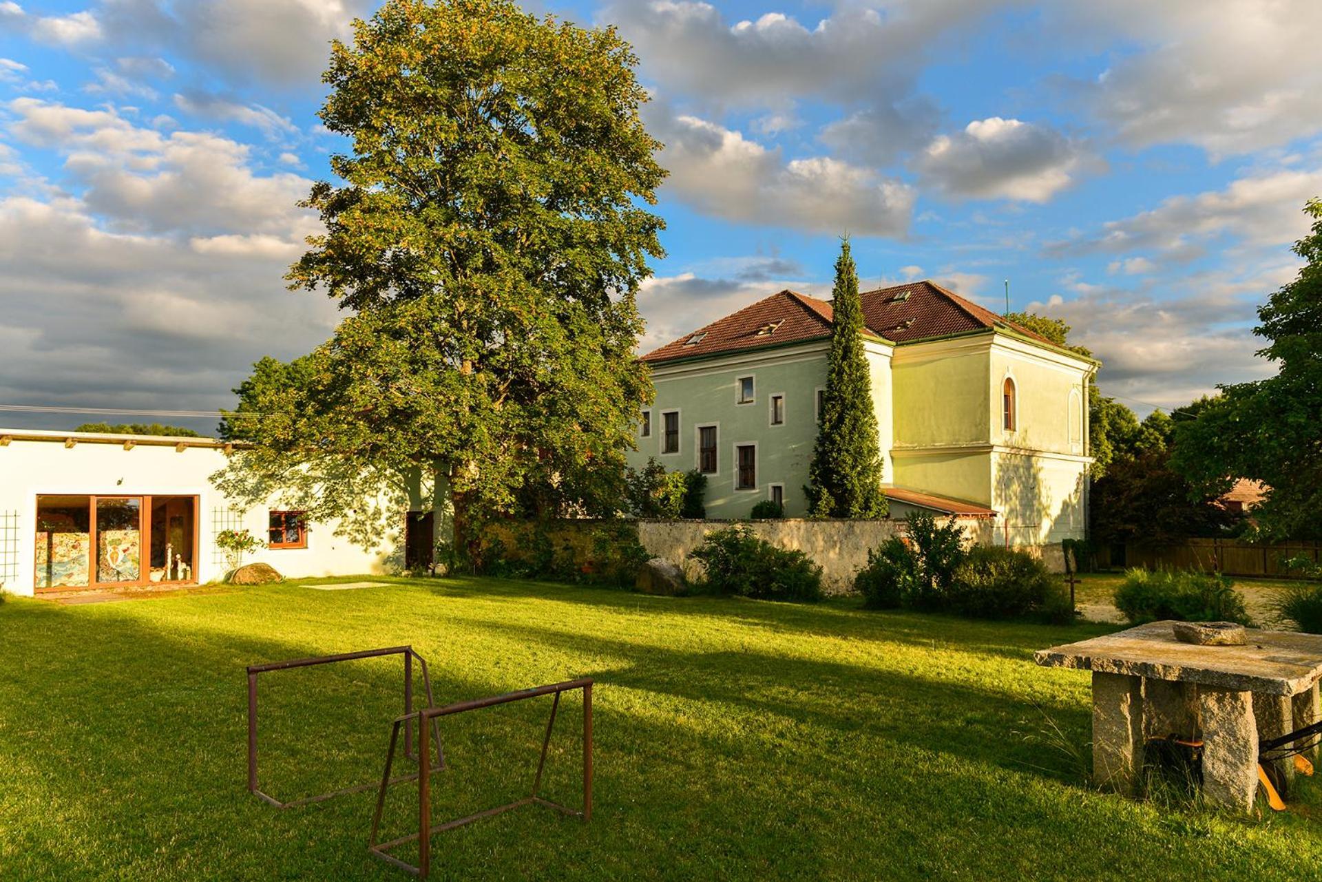 Penzion Medvedi Paseka Nová Bystřice Exterior foto